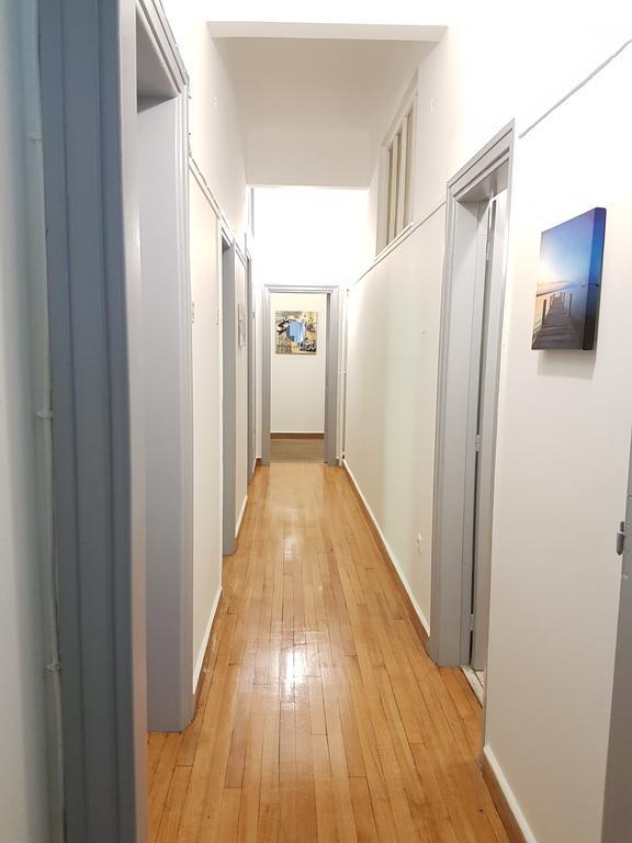 Errathens Pine Red And Taupe - Athens Center Apartment Exterior photo